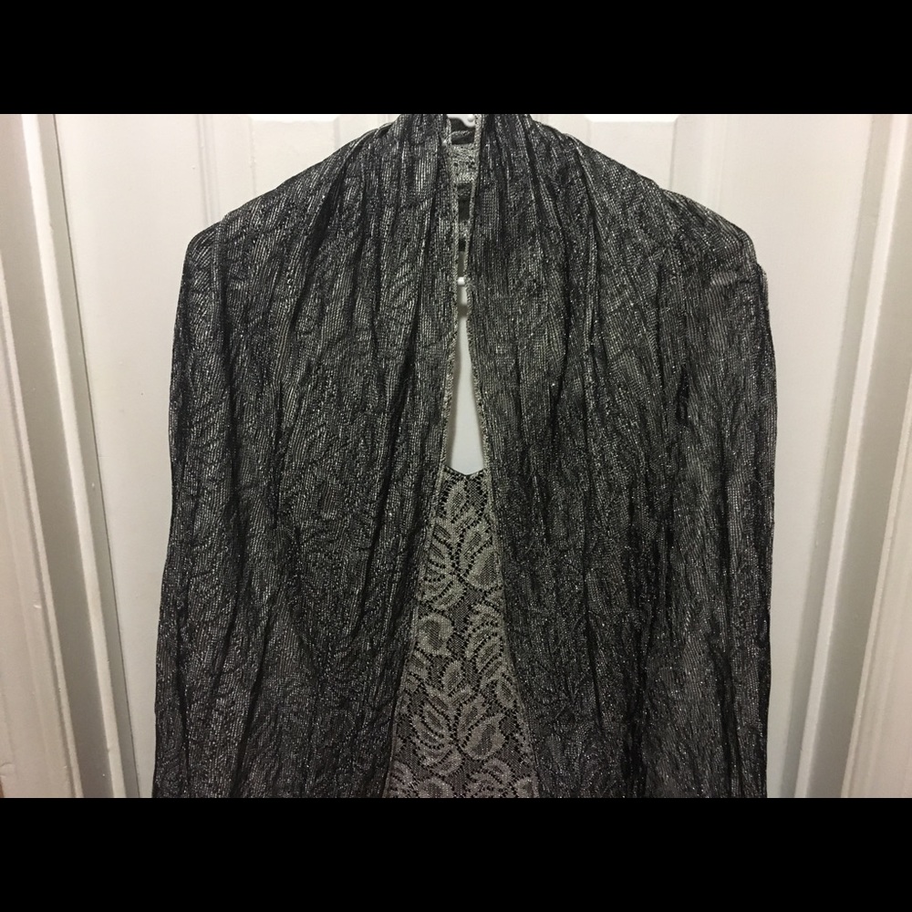 90’s Long Silver Evening Gown - Picture 4 of 4